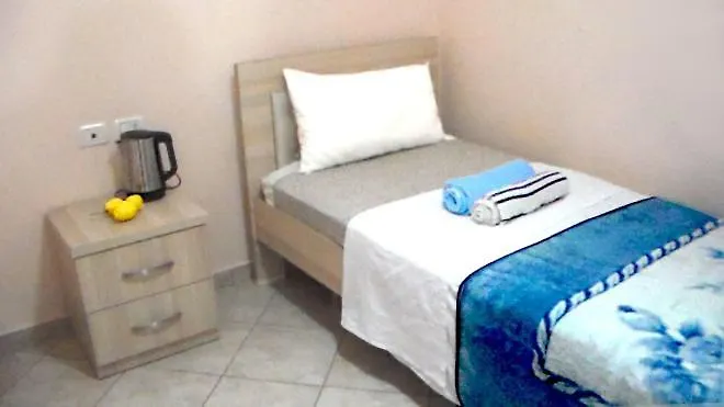 Serenade Hostel Beach Hostal Lungomare Vlorë 阿尔巴尼亚